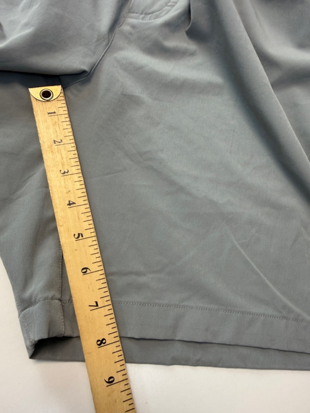 Fabletics Men's‎ Light Gray Golf Shorts - Picture 6 of 7